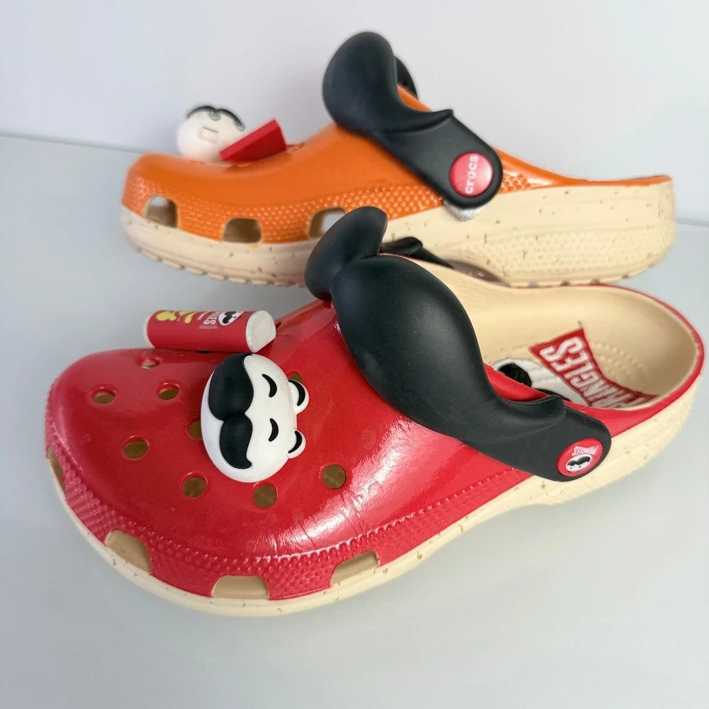 Crocs Pringles Classic Clogs Kids 4 Red Orange Excellent‎ Mismatched Mustache